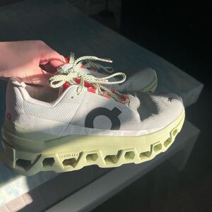 On Cloud Cloudmonster shoe